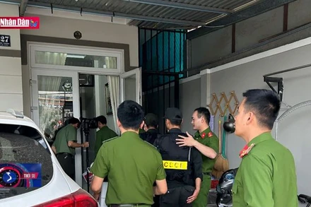 Bắt Phó Giám đốc và nhân viên Trung tâm Đăng kiểm Lâm Đồng