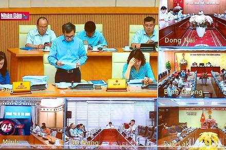 Xây dựng các văn bản hướng dẫn thực thi pháp luật khám, chữa bệnh