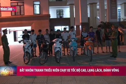 Bắt nhóm thanh thiếu niên chạy xe tốc độ cao, lạng lách, đánh võng