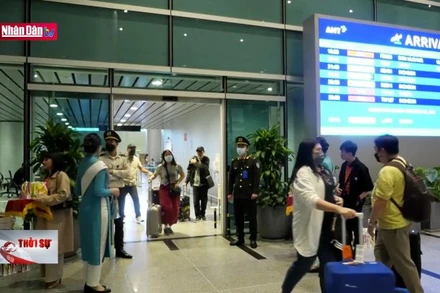 Cần thay đổi chính sách để thu hút du khách quốc tế