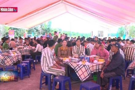 Ấm áp bữa cơm Tất niên cho phạm nhân tại Gia Lai