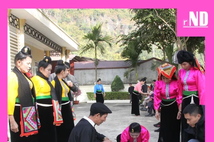 Tó mák lẹ - trò chơi gắn kết cộng đồng dân tộc Thái