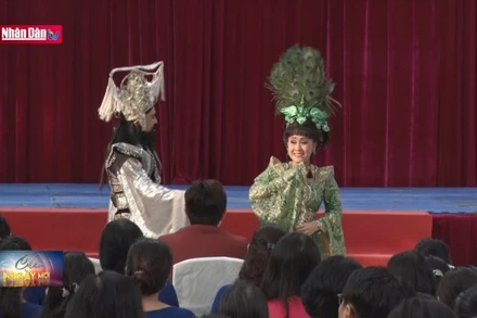 Đưa cải lương, tuồng cổ vào trường học