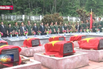 Kon Tum: Truy điệu, an táng 12 hài cốt liệt sĩ hy sinh tại Lào và Campuchia