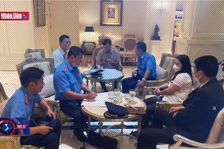 Câu chuyện văn hóa: Ngăn chặn hành vi phản văn hóa với du khách nước ngoài