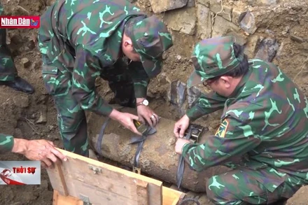 Hủy nổ an toàn quả bom hơn 200 kg tại Đắk Lắk