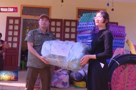 Sống đẹp: Tiếp lửa yêu thương sưởi ấm bản cao