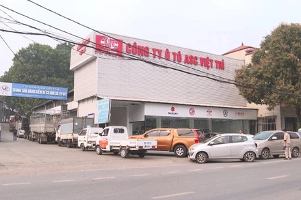 Tình trạng quá tải tại trung tâm đăng kiểm xe cơ giới 19-01V.