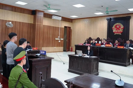 Quang cảnh phiên tòa.