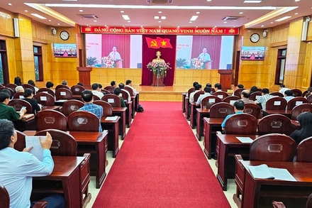 Quang cảnh hội nghị.