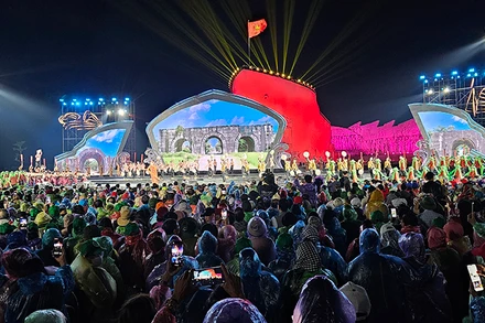 Lễ kỷ niệm 70 năm đón tiếp đồng bào, cán bộ, chiến sĩ, học sinh miền nam tập kết ở Thanh Hóa.