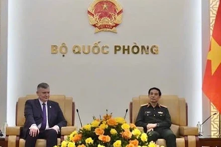 Đại tướng Phan Văn Giang tiếp Thứ trưởng Quốc phòng Cộng hòa Ba Lan Pawel Bejda.