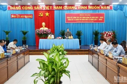 Quang cảnh hội nghị.