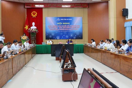 Quang cảnh hội nghị.