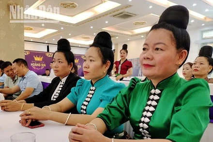 Gala "Nông dân Sơn La với tiêu thụ nông sản" đã thu hút nhiều nông dân tại các huyện, thành phố.