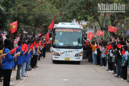 Trong dịp này, 12 huyện, thành phố của tỉnh Sơn La nô nức tiễn tân binh lên đường nhập ngũ.
