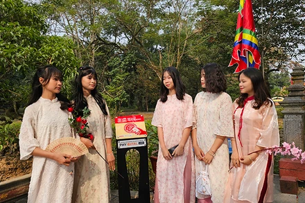 Tuổi trẻ Thanh Hóa bên trạm "Yêu lắm Việt Nam".