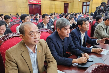 Các đại biểu tham dự hội nghị tại Tỉnh ủy Thanh Hóa.