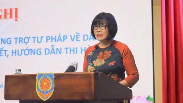 Thứ trưởng Tư pháp Đặng Hoàng Oanh phát biểu khai mạc hội nghị. (Ảnh: TL)