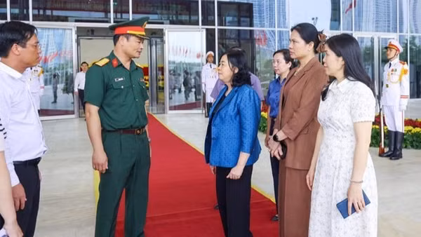 Đồng chí Bùi Thị Minh Hoài cùng đoàn công tác đến Trung tâm Hội nghị quốc gia, kiểm tra các khâu chuẩn bị cuối cùng của Đại hội đại biểu toàn quốc Mặt trận Tổ quốc Việt Nam lần thứ XI. (Ảnh: https://mattran.org.vn/)