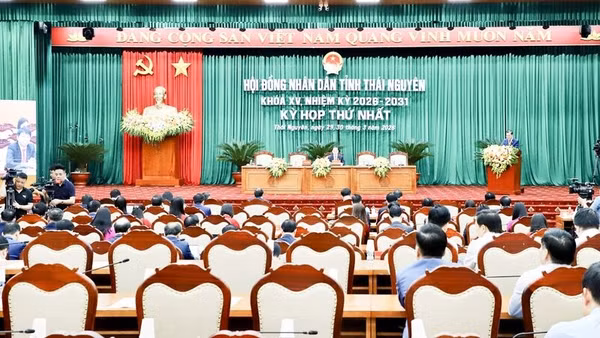 Hội đồng nhân dân tỉnh Thái Nguyên họp kỳ thứ nhất để kiện toàn nhân sự.