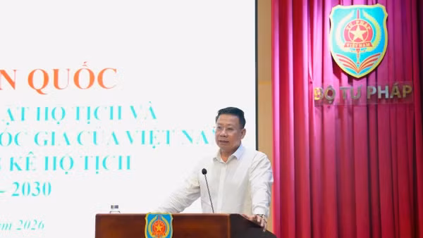 Thứ trưởng Tư pháp Nguyễn Thanh Ngọc phát biểu khai mạc hội nghị. (Ảnh: TRUNG KIÊN)