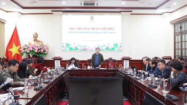 Quang cảnh phiên họp. Ảnh: TL