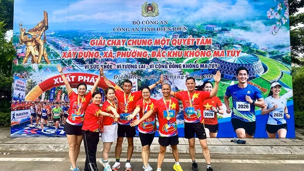 Lần đầu được tổ chức song Giải chạy “Chung một quyết tâm xây dựng xã, phường, đặc khu không ma túy” tại Điện Biên thu hút rất nhiều nhóm chạy trên địa bàn tỉnh Điện Biên.