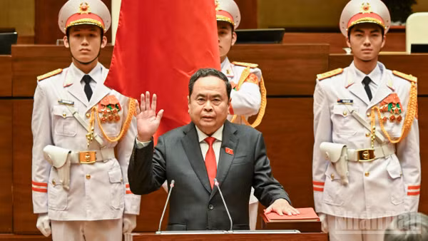 Chủ tịch Quốc hội Trần Thanh Mẫn tuyên thệ nhậm chức Chủ tịch Quốc hội nước Cộng hòa xã hội chủ nghĩa Việt Nam khóa XVI.