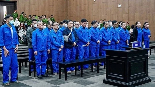 Quang cảnh phiên tòa.