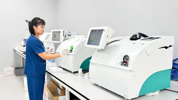 Nhiều thiết bị y tế hiện đại đã được lắp đặt tại Bệnh viện Bạch Mai cơ sở 2 sẵn sàng phục vụ công tác khám, chữa bệnh cho người dân. (Ảnh: THẾ ANH)