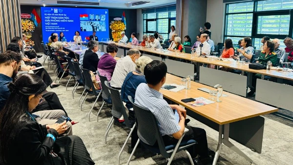 Toàn cảnh tọa đàm.