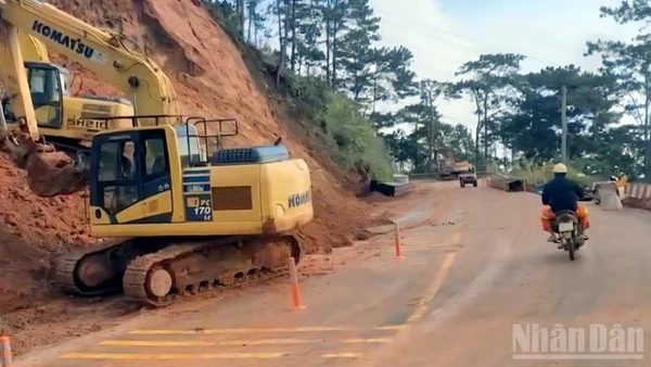 Từ 9 giờ sáng 11/12, thông tuyến trở lại đèo D'Ran, cùng với đèo Prenn, Mimosa cũng đã cho phép lưu thông trở lại, hiện cửa ngõ vào Đà Lạt cơ bản thông suốt.