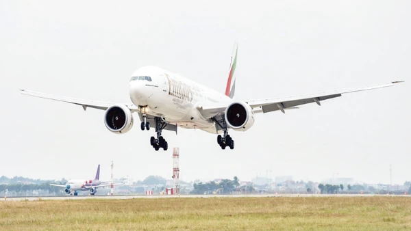 Do ảnh hưởng tình hình chiến sự tại Trung Đông, tính đến ngày 5/3, các hãng hàng không Trung Đông đã phải hủy gần 50 chuyến bay với gần 10.000 hành khách đi/đến Việt Nam.