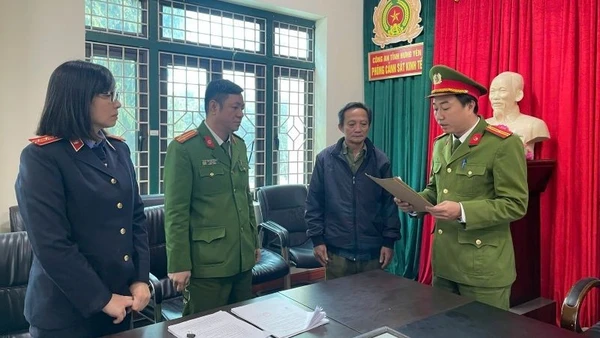 Cơ quan Cảnh sát điều tra Công an tỉnh Hưng Yên công bố quyết định khởi tố bị can Nguyễn Viết Long.