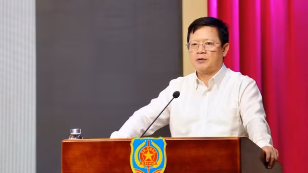 Thứ trưởng Tư pháp Mai Lương Khôi phát biểu chỉ đạo tại hội nghị. (Ảnh: TL)