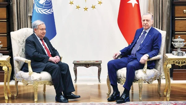 Các nhà lãnh đạo Thổ Nhĩ Kỳ và Liên hợp quốc trao đổi về tình hình Trung Đông. (Ảnh: TÂN HOA XÃ)