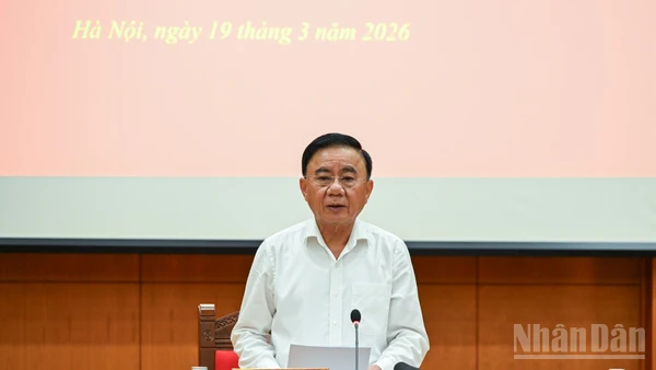 Thường trực Ban Bí thư Trần Cẩm Tú, Trưởng Ban Chỉ đạo, phát biểu tại phiên họp. (Ảnh: DUY LINH)