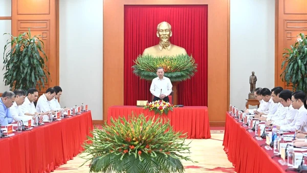 Tổng Bí thư Tô Lâm chủ trì làm việc với Đảng ủy Bộ Ngoại giao. (Ảnh: ĐĂNG KHOA)