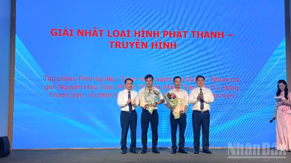 Các tác phẩm đoạt giải Nhất.