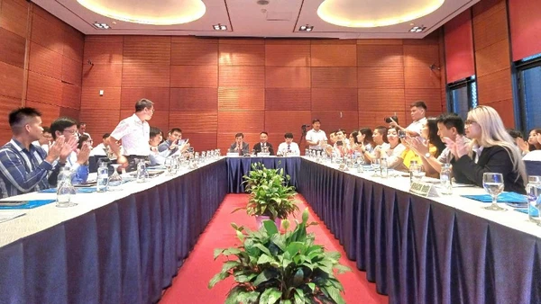 Đại biểu tham dự hội thảo “Mô hình kinh tế tuần hoàn: Hiệu quả cho doanh nghiệp và môi trường”.