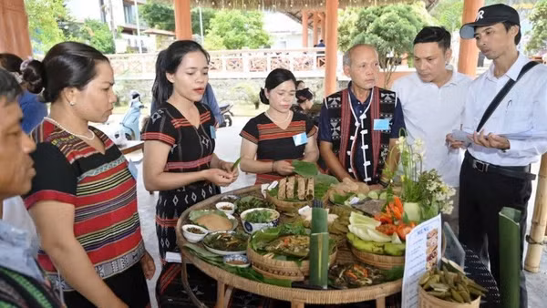 Lễ hội Ẩm thực truyền thống diễn trong khuôn khổ Ngày hội Văn hóa, Thể thao và Du lịch các dân tộc miền núi thành phố Huế lần thứ I năm 2026.