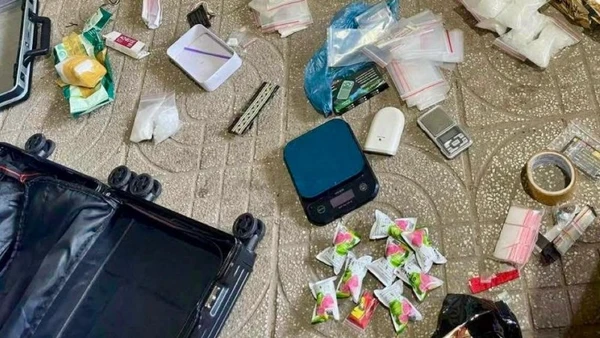 Lâm Đồng: Nguyên Bí thư xã phát hiện vali chứa ma túy trong nhà