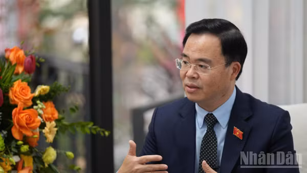 Tiến sĩ Trần Văn Khải, đại biểu Quốc hội khóa XV, Phó Chủ nhiệm Ủy ban Khoa học, Công nghệ và Môi trường của Quốc hội. (Ảnh: ND)