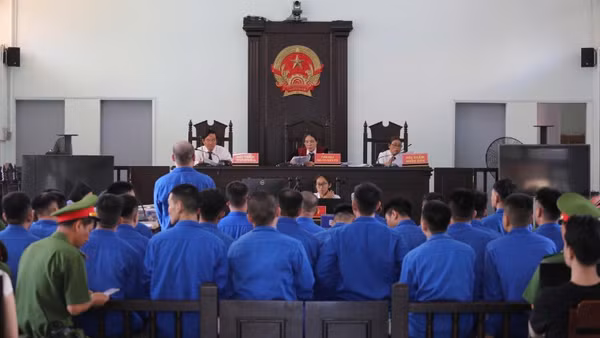 Tòa án tuyên án hơn 30 bị cáo trong vụ tổ chức ma túy tại quán bar tại tỉnh Lâm Đồng.