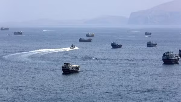 Quang cảnh Eo biển Hormuz ngày 20/6/2026. (Ảnh: THX/TTXVN)
