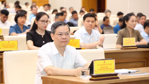 Đại biểu dự hội nghị.