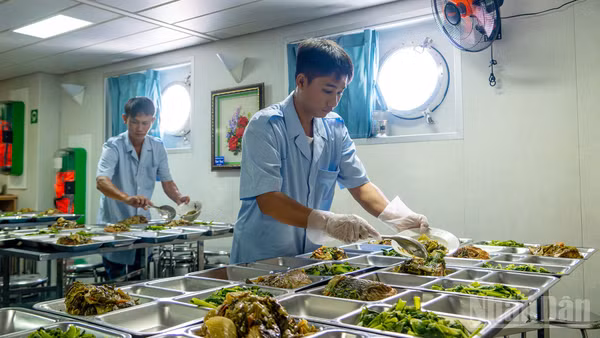 Thành công của chuyến đi, có sự góp công thầm lặng của cán bộ, chiến sĩ làm công tác hậu cần, chăm lo bữa ăn, giấc ngủ, bảo đảm sức khỏe cho các thành viên trong đoàn.