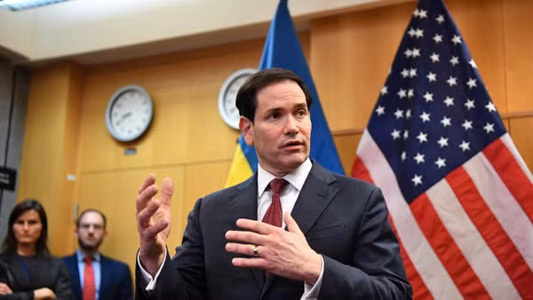 Ngoại trưởng Mỹ Marco Rubio phát biểu tại cuộc họp báo ở Nhà trắng, Washington, D.C. (Ảnh: THX/TTXVN)
