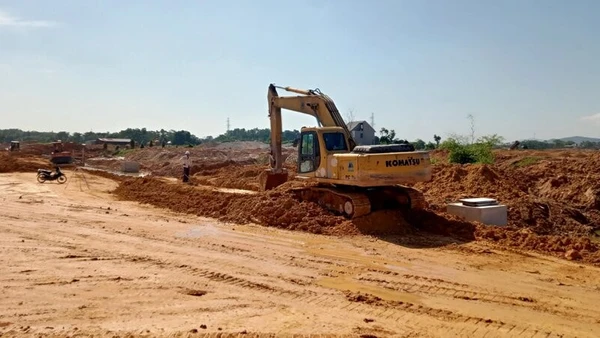 Hạ tầng Khu công nghiệp Sông Công II (giai đoạn 2) đang được khẩn trương xây dựng.